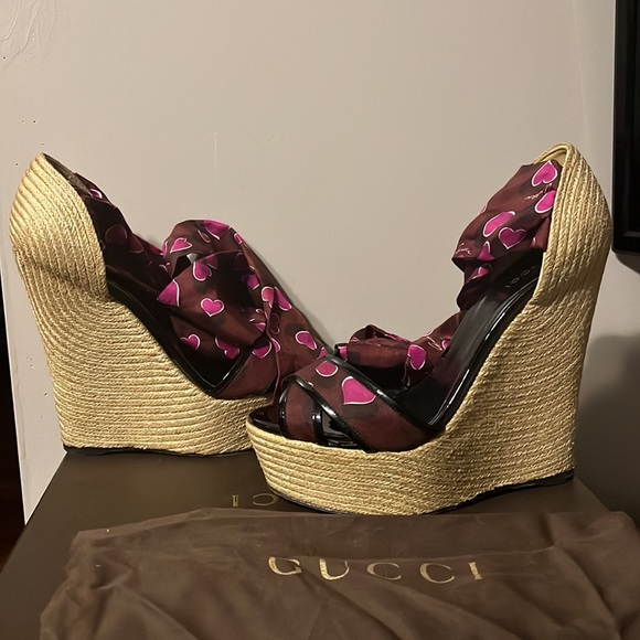 Gucci Platform Wedge Strappy Sandels - Picture 3 of 9